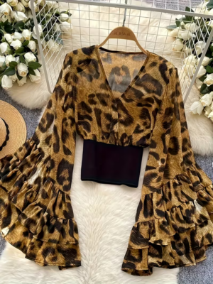Women's Leopard Ribbed Long Sleeve Top